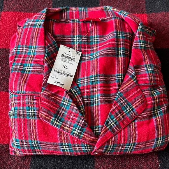 Family Pajamas Other - Family Pajamas Red and Green Plaid Set